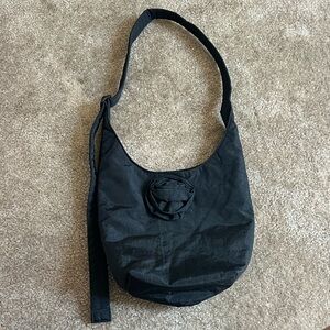 BAGGU Black Shoulder Bag with Floral Detail